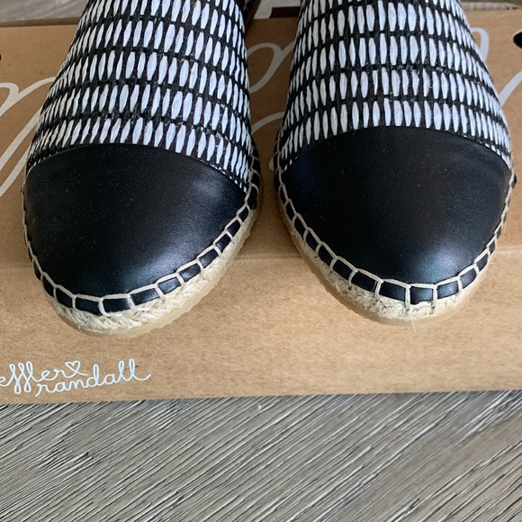 New, Loeffler Randall, Mara-Ean Black/Cream Raffia Woven Shoe. Size 9.5B. - Picture 2 of 9